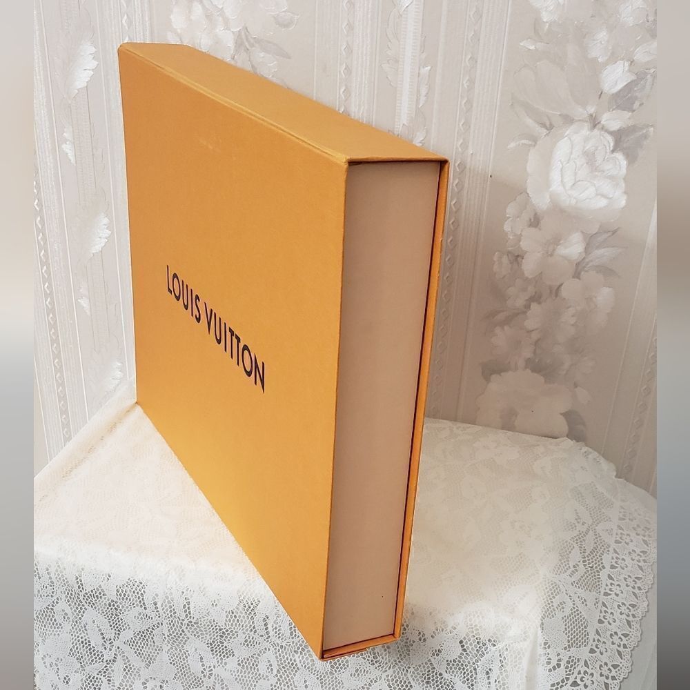 Louis Vuitton Large Storage Box Like New - Picture 2 of 6